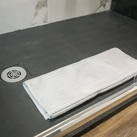 Apartamento Cucchiari 3b Módena